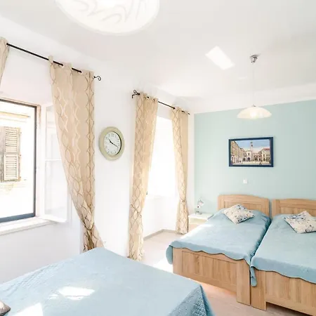 Tezoro Apartment