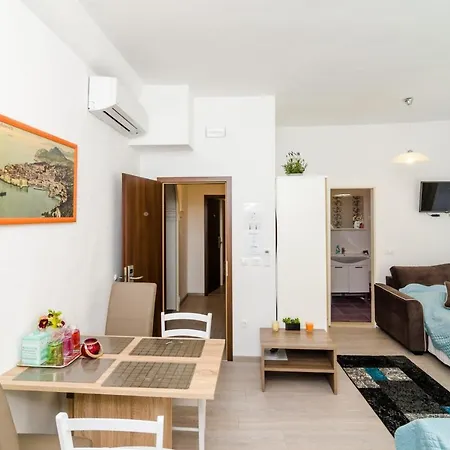 Apartment Tezoro
